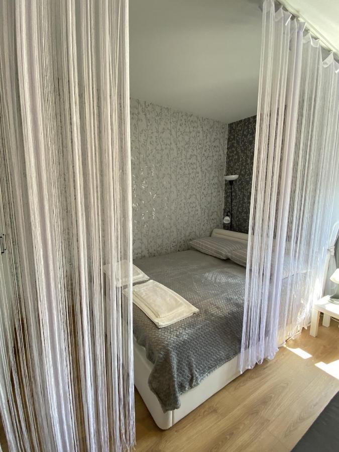 Apartament Czytelnia - Parking Gratis Познан Екстериор снимка
