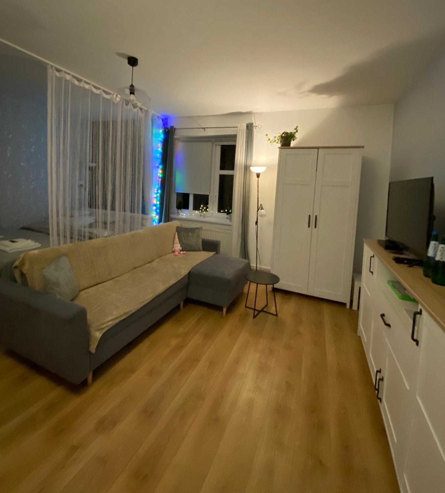 Apartament Czytelnia - Parking Gratis Познан Екстериор снимка